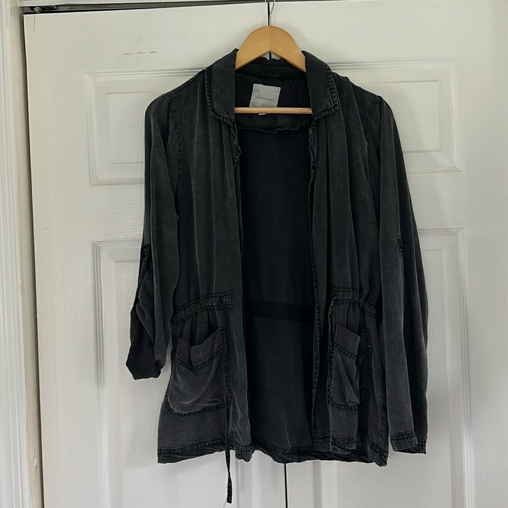 Lightweight pocketed blazer graphite size small